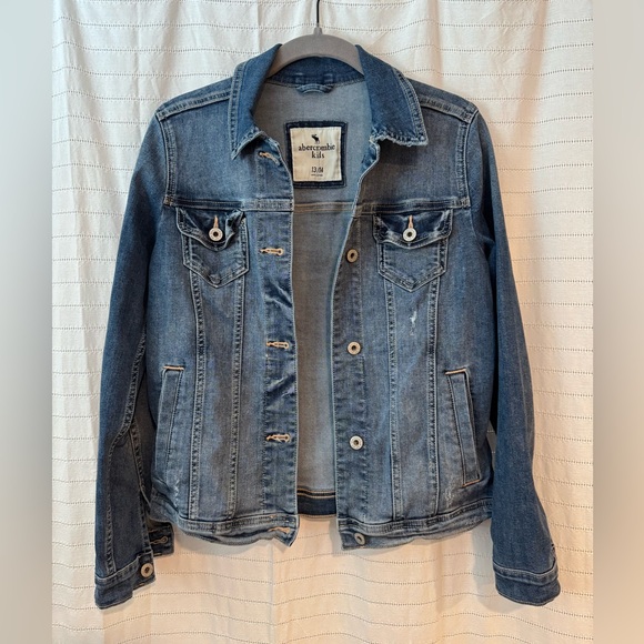 NWOT Abercrombie Kids Blue Denim Jacket Size 13/14 (L/XL) - Picture 1 of 6